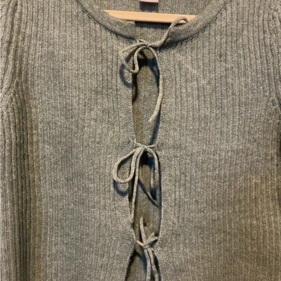 Open Tie Front Sweater - Picture 3 of 4